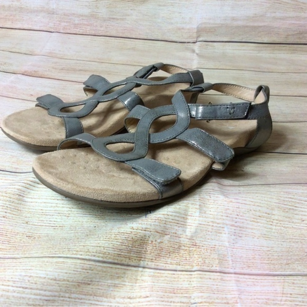 Vionic Jodie orthopedic gray/silver sandals. Size 7